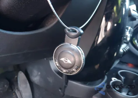 2014 Mini Countryman Cooper из США, поврежденный, VIN WMWZB3C57EWR37424